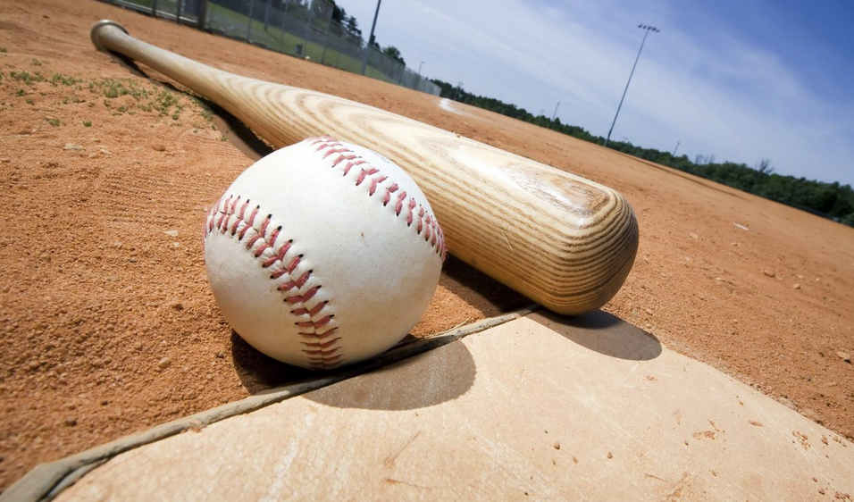 Tournoi de balle de la FQJC à Brossard