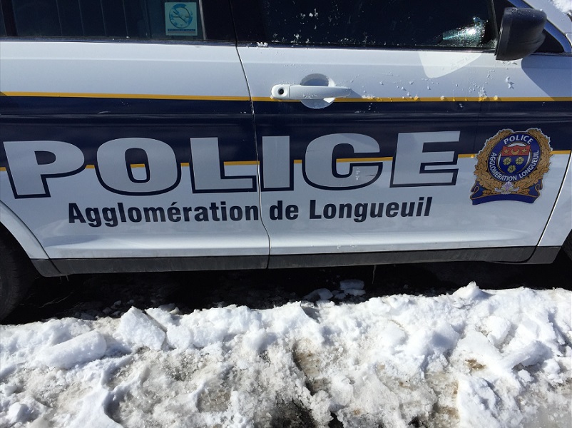 octogénaire,Longueuil,chemin,boulevard,dame,décédée,inconsciente,famille,police,service,femme,soutien,résidence,vêtue,déneigeur,informations