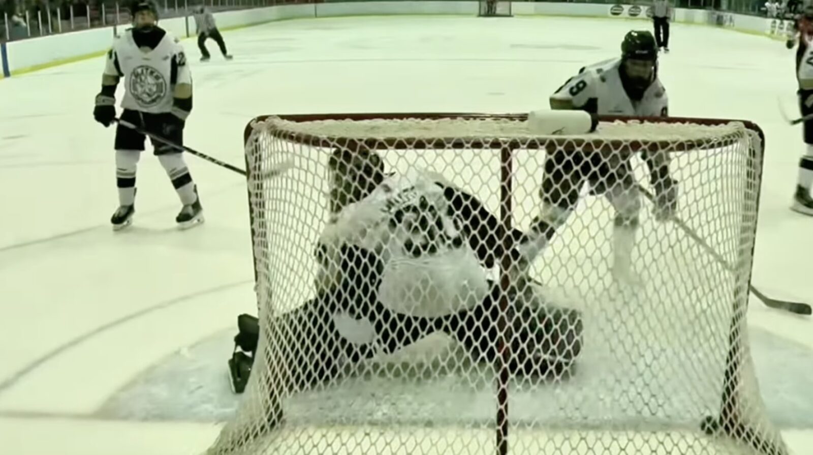Une victoire en prolongation pour les Riverains du Collège Charles-Lemoyne contre les Élites de Jonquière