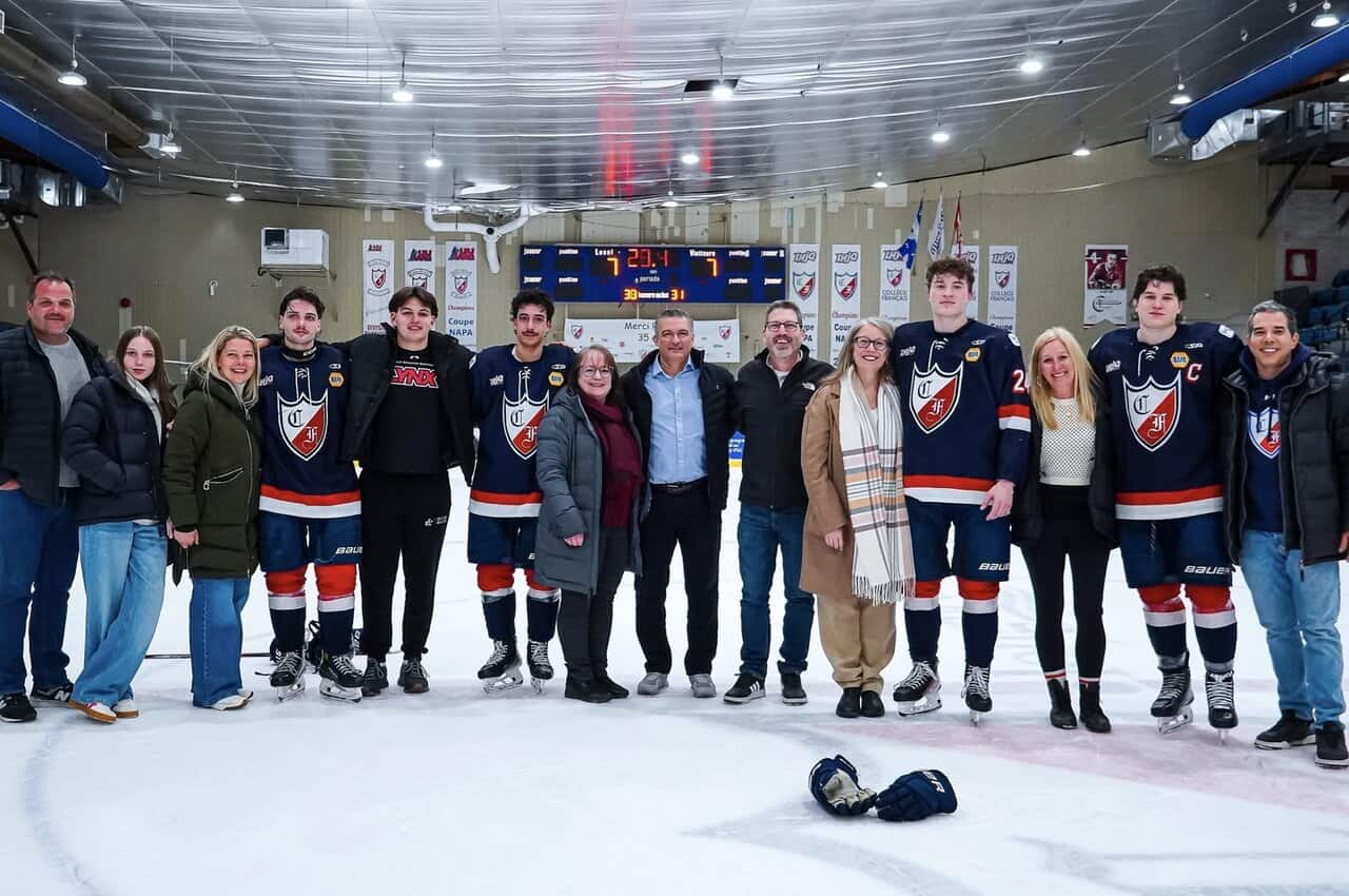 Desjardins remet des bourses aux athlètes du Collège Français