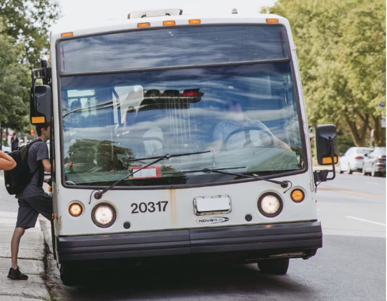 Sainte-Catherine conteste toujours la surtaxe sur l’immatriculation des véhicules