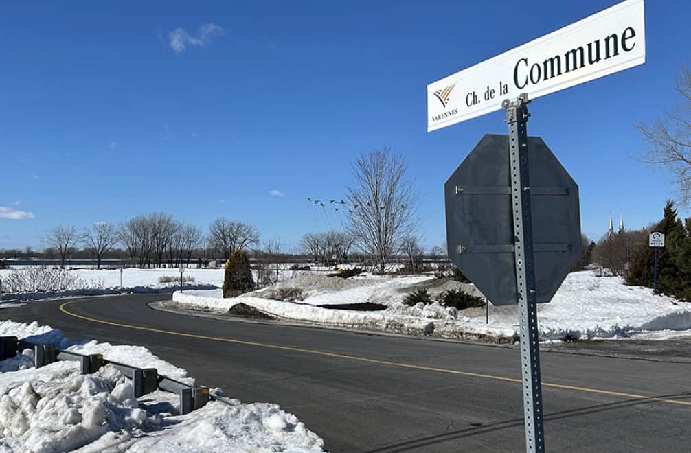 Le chemin de la Commune passe par Varennes