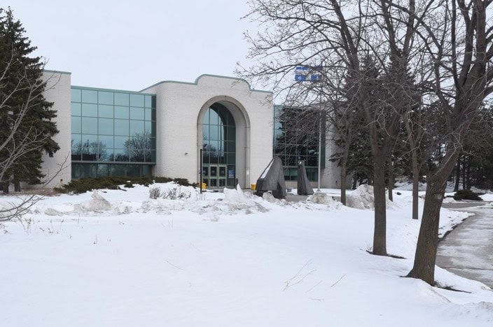 Un fraudeur de type grands-parents devant la justice