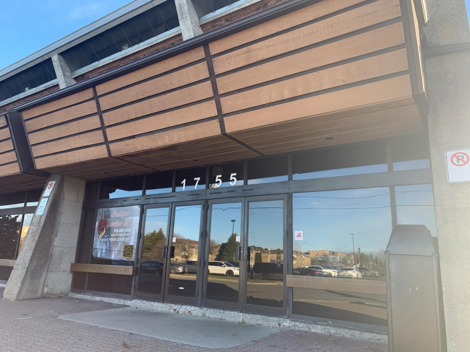 L'inaccessibilité universelle du Colisée Jean-Béliveau pointée du doigt par des usagers