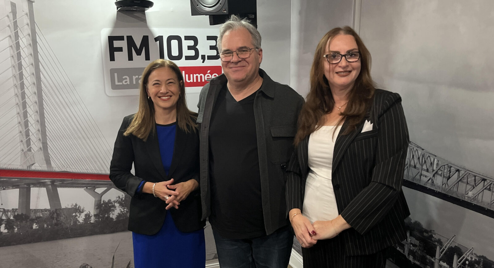 Les deux candidates à la mairie de Brossard, Doreen Assaad, mairesse sortante, et Hanadi Saad se sont rencontrées pour discuter d’enjeux électoraux sur les ondes du FM 103.3 le 21 octobre.