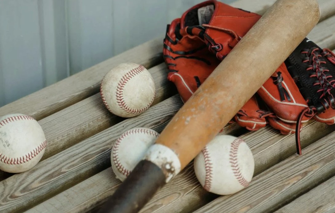 base, baseball, Complexe, construction, défi, entreprise, étude, FM1033, horaires, joueurs, locales, mineur, objectif, plein air, portion, projet, terrains, Ville, volonté,