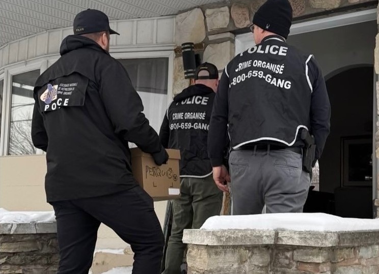 frappe,fm1033,policière,escouade,trafiquants,Rive-Sud,crime,perquisitions,véhicules,réseau,web,consommateurs,drogues,arrestations,détail,comprimés,cannabis,trafic,région,Montréal,enquête,agences