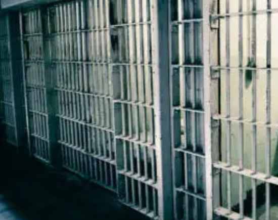 prison,Jolivet,fm1033,cour,supérieure,résident,audience,condamnation,liberté,erreur,judiciaire,homme,logement,attente,fédérales,couronne,informateur