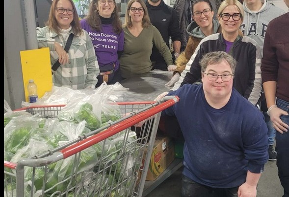 collecte,dons,denrées,entreprise,médical,airmedic,jouets,vêtements,région,organismes,provisions,édition,moisson,enfants,moisdéputé