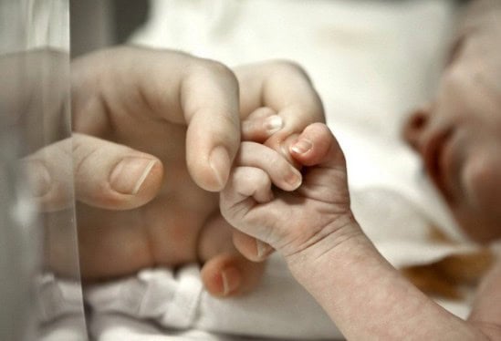 bébé année arrivée Montérégie capitale nationale peine minutes naissance minuit cadeau enfant travail CISSS