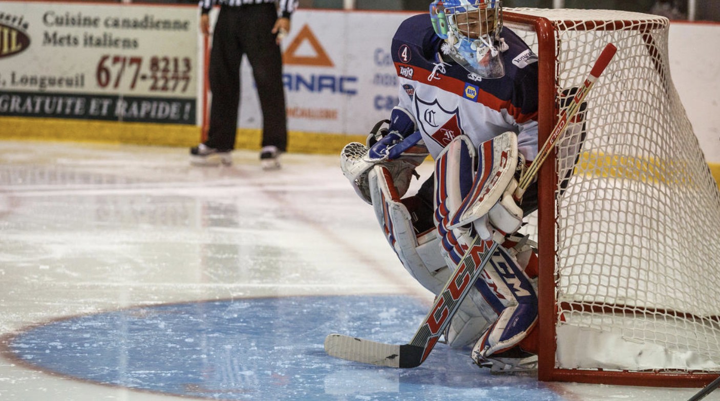 L'équipe du Collège Français de Longueuil reprend la saison régulière en force avec une victoire de 10 à 1 contre le Phoenix de Montréal le 9 janvier dernier au Colisée Jean-Béliveau.