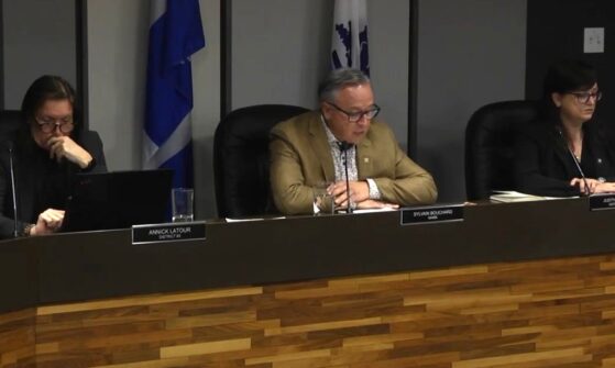 Sainte-Catherine,fm1033,eau,potable,factures,alimentation,nouveaux,tarifs,Candiac,version,nouvelle,signer,entente,achat,livraison,cabinet,payer,séance