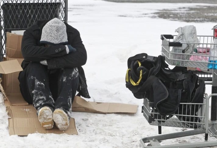 itinérants,Longueuil,métro,ressources,personnes,réchauffer,froid,vague,table,aide,donner,organismes,efforts,permis,roulottes,lits,citoyens