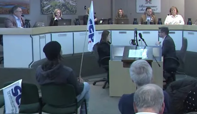 actions arrêt bleus camions cols décision demande entente faits juge manifestation travail Tribunal urgente Ville