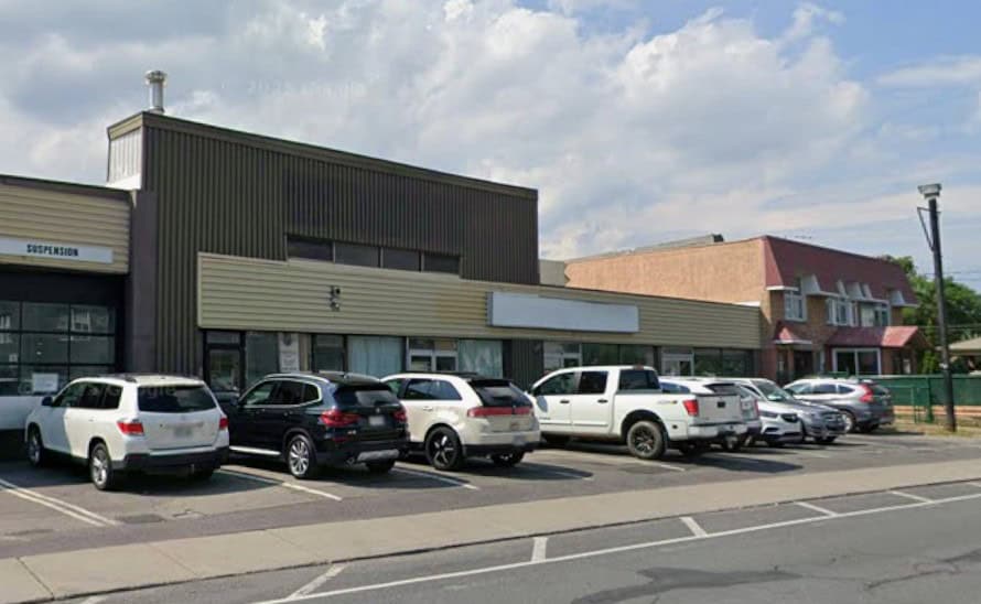 fm1033,apparence,ville,Longueuil,enseignes,commerciales,surveillance,sécurité,inspecteurs,garage,coiffure,avis,administration,rouille,zonage,éclairage,visuel,entretien,affiches