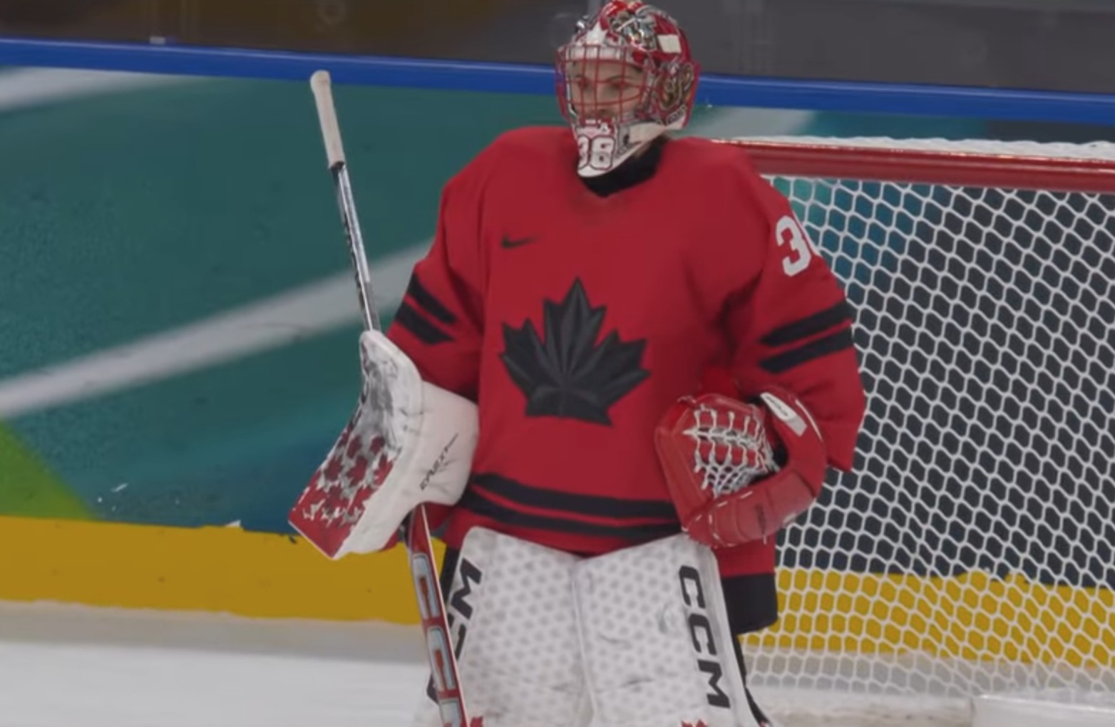 défaite,Canada,lourdement,hockey,féminin,tâche,but,action,fois,histoire,reprise,vidéo,capitaine,équipe,match,blessée,gardienne,jeu,olympiques