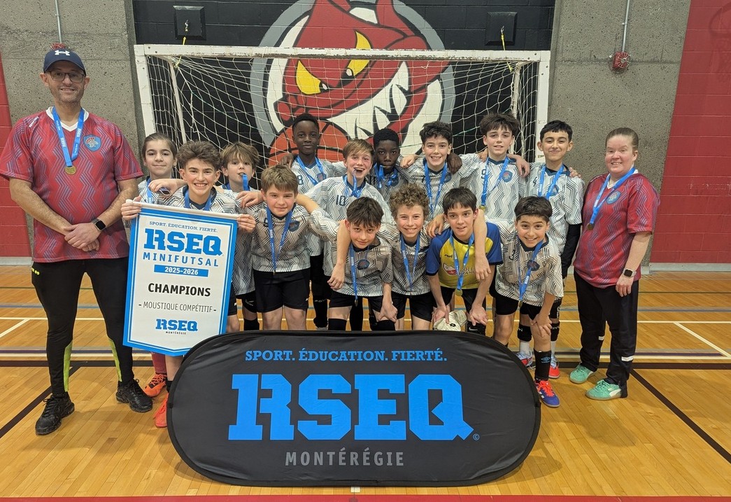 Rive-Sud,tournoi,RSEQ,festival,saison,badminton,occasions,jeunes,dépasser,or,médaille,élèves,athlètes,écoles,honneurs,moustiques,féminin,catégorie,podium