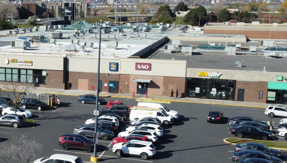 interventions,policières,Place,Longueuil,événements,SPAL,appels,mineures,étalage,vols,plainte,commerces,jeunes,parents,semaine,dossiers,période,aide