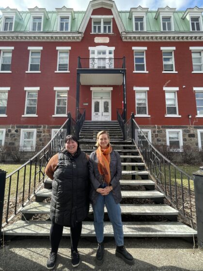 visite,tournée,symbole,CPE,ressources,joujou,Beloeil,enfance,petite,réseau,directrice,centres,stagiaires,immigration,contexte,local,services