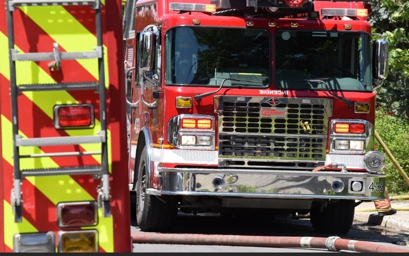 familles,rue,incendie,Longueuil,personnes,raison,immeuble,étages,fumée,pompiers,chef,dommages,dollars,sinistrés,feu,échelles,balcon,blessées