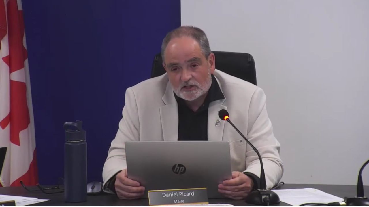 démarches,église,Beloeil,étude,communauté,ville,maire,options,coût,toilettes,oiseau,secteur