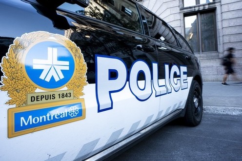 fuyard,voiture,SPVM,Verchères,police,véhicule,fuite,homme,suspect,arrêté,volé,localisé,urgence,dommages,face,hôpital,blessé,équipes,terrain