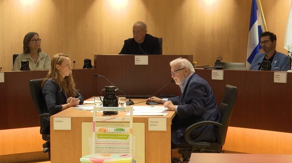 Boucherville,contrats,branchement,terreau,valeur,taxes,boulevard,excavation,sommaire,direction,génie,nouveau,budget,exercice,cours,paiement