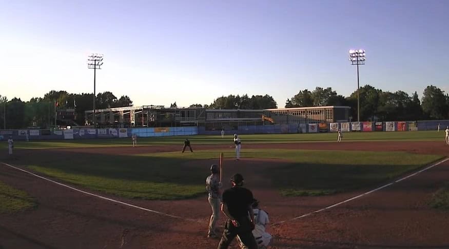 Ducs,baseball,élite,Longueuil,revers,domicile,ligue,formation,différence,points,manche,frappeurs,monticule,prestation,offensive,patience,erreur
