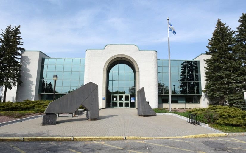 tribunal,culpabilité,peine,palais, justice,Longueuil,individu,possession,arme,capable,interprète,mal,faits,couteau,accusé,haine,judiciaire,société