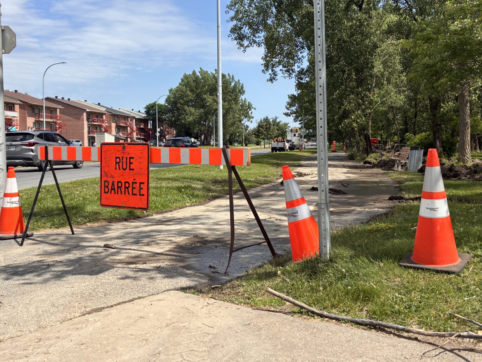 Longueuil,travaux,bris,aqueduc,boulevard,suite,conduite,employés,ville,réseau,installation,alimentation,place,service,résidences,site,semaine,secteur