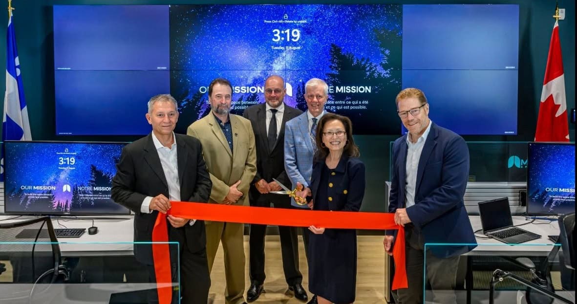 MDA Space,centre,contrôle,satellites,Saint-Bruno,constellation,expertise,croissance,services,communications,images,données,espace,Floride,mission,investissement,clients,commerciaux,Apple,environnement,catastrophes