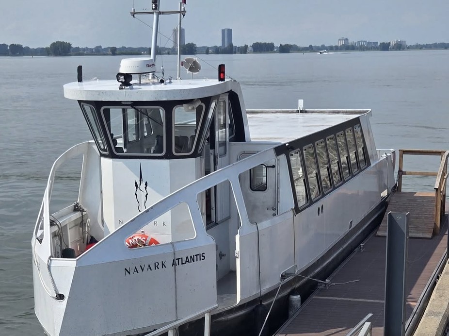 navettes,fluviales,financement,équipe,investir,dollars,réseau,région,métropolitaine,saison,transport,pilotes,données,usagers,taux,satisfation,assurer,record