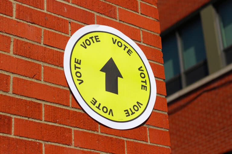 PQ,PLQ,comtés,Rive-Sud,meneur,vote,parti,semaine,élection,obtention,gouvernement,équipe,sièges,majorité,minorité,indécis