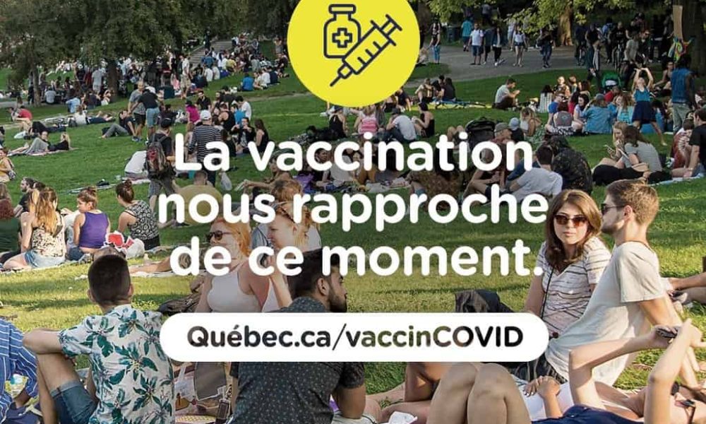 Recevoir son vaccin dans un parc de Brossard