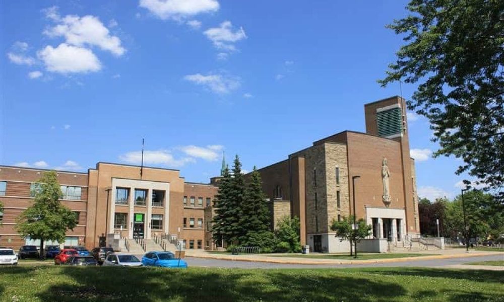 projets,innovation,zone,investissements,unique,dollars,pôle,stratégique,Longueuil,hauteur,gouvernements,annonce,entreprises,phase,fédéral,ministre,relève