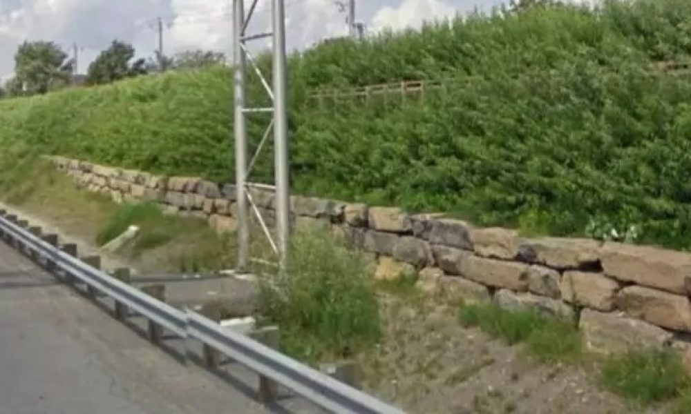 Un exemple de « bande verte » le long de l'autoroute Laurentienne. Photo: Blogue de Vision Saint-Lambert