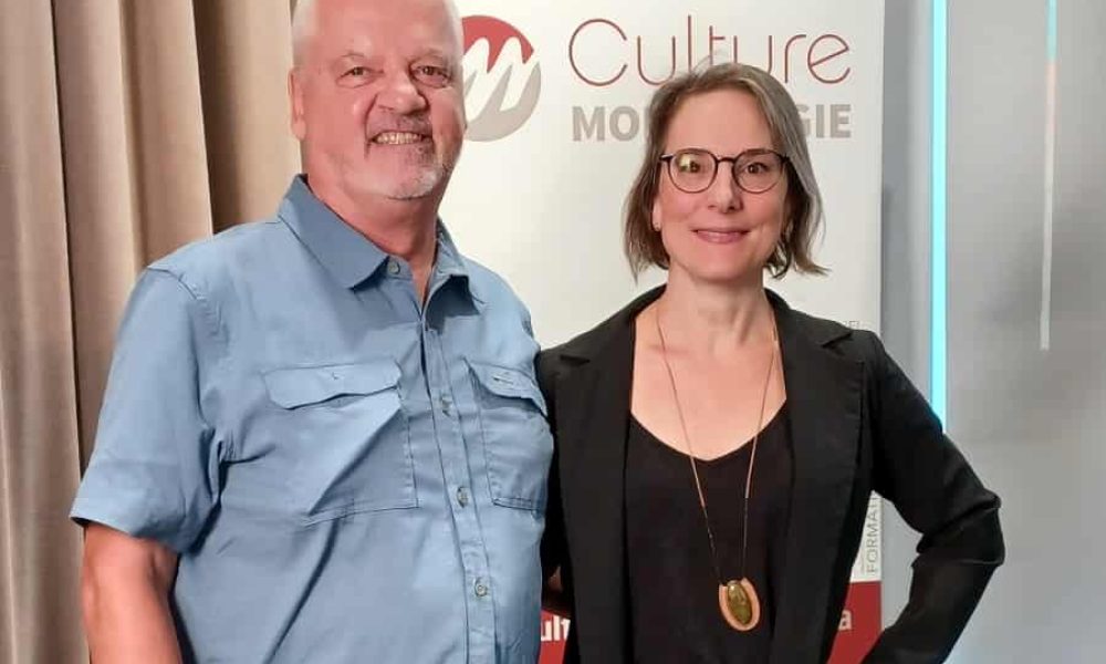 M. Christian Gaudette, conseiller municipal du district 1, secteurs C-E-B, en compagnie de Mme Janou-Eve LeGuerrier. Photo : Courtoisie
