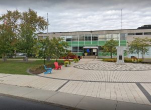 Le bureau d'arrondissement de Greenfield Park, situé au 156 Boulevard Churchill. Photo: Capture d'écran Google StreetView
