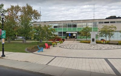 Le bureau d'arrondissement de Greenfield Park, situé au 156 Boulevard Churchill. Photo: Capture d'écran Google StreetView