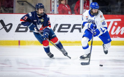 Longueuil, collège,victoire,cadre,ronde,match,tournoi,gardien,arrêts,période,but,avance,marque,chances,entraîneur