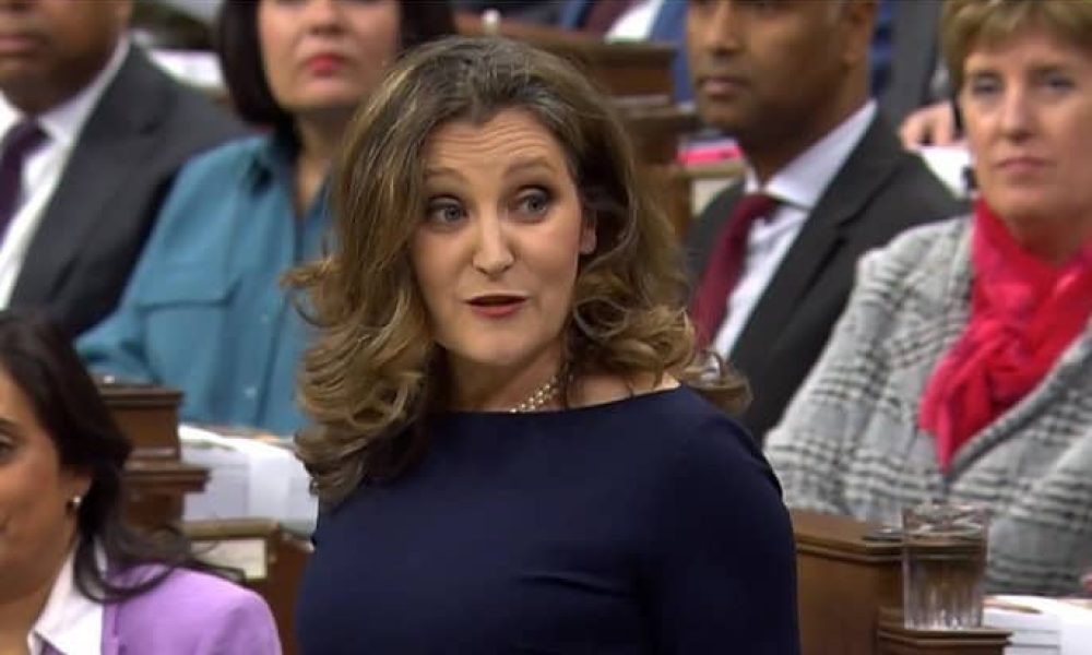 Des aînés oubliés dans le budget Freeland
