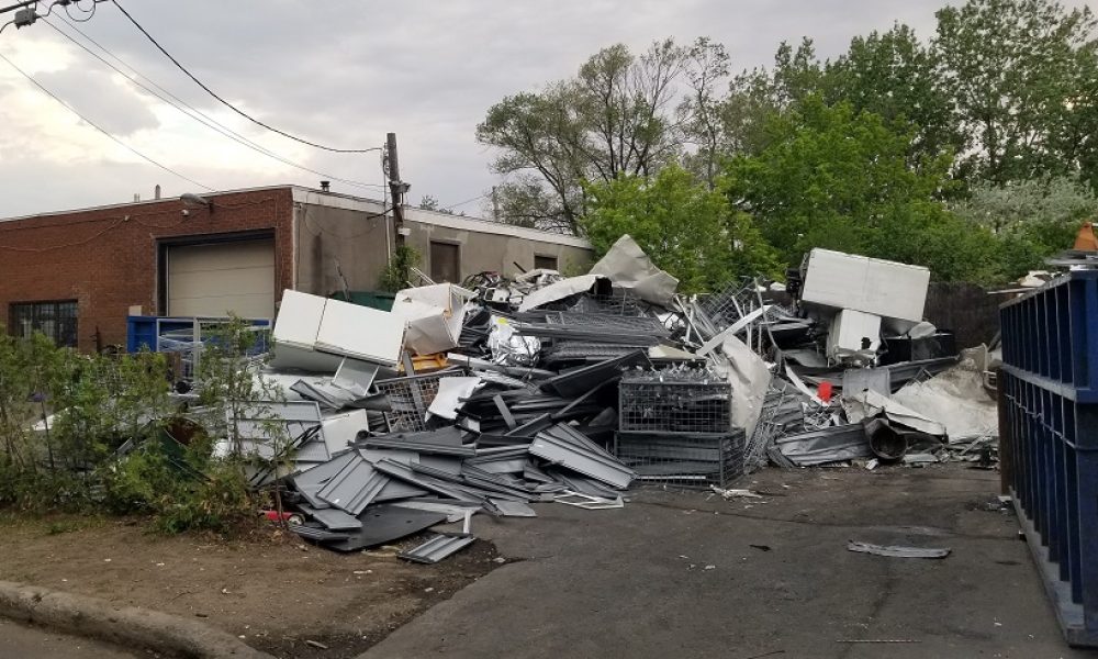 Une entreprise de recyclage de métal pointée du doigt par un résident de Saint-Hubert. Photo : Courtoisie