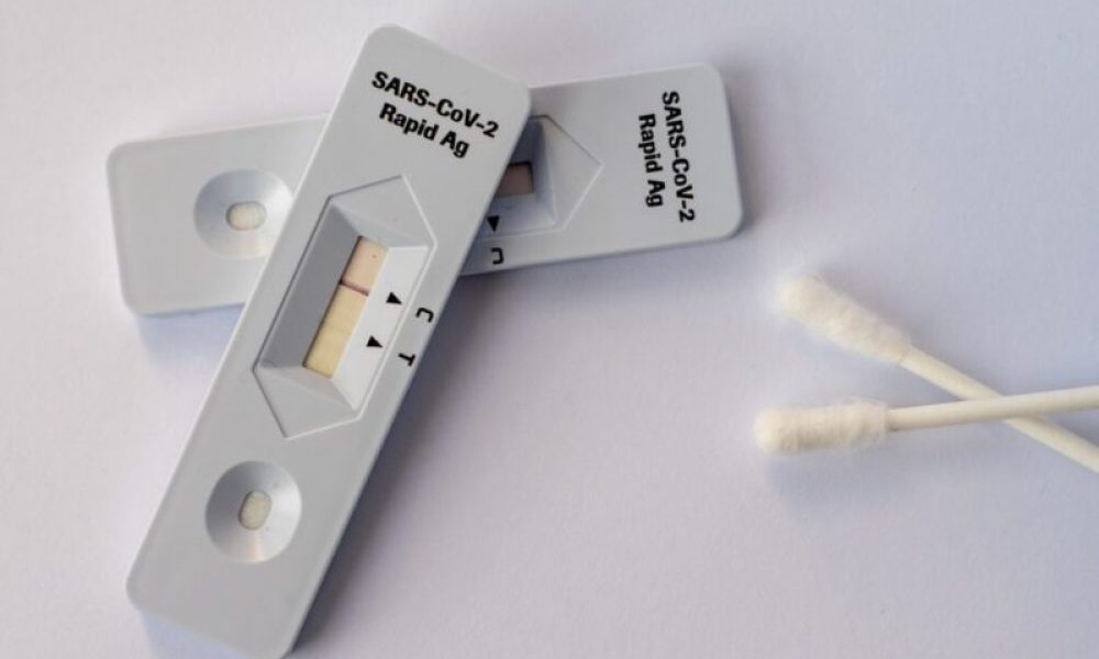 Les plus récentes données en date du 17 juillet laissent voir que 778 personnes étaient porteuses du virus de la COVID-19. Photo: Pixabay