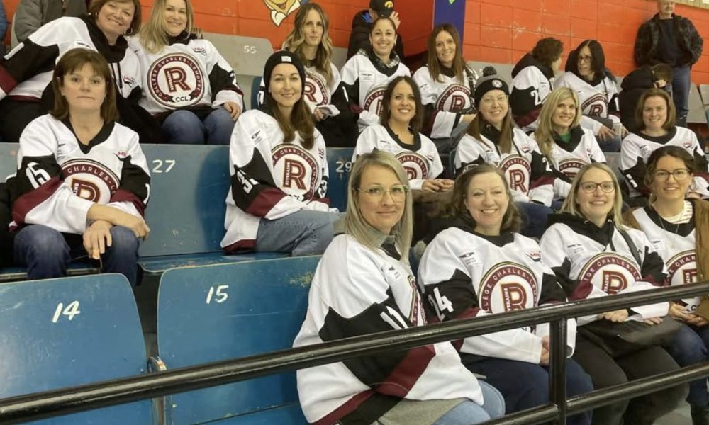 Les Riverains du Collège Charles-Lemoyne ont perdu la quatrième partie des séries éliminatoires contre les Gaulois de Saint-Hyacinthe dimanche.