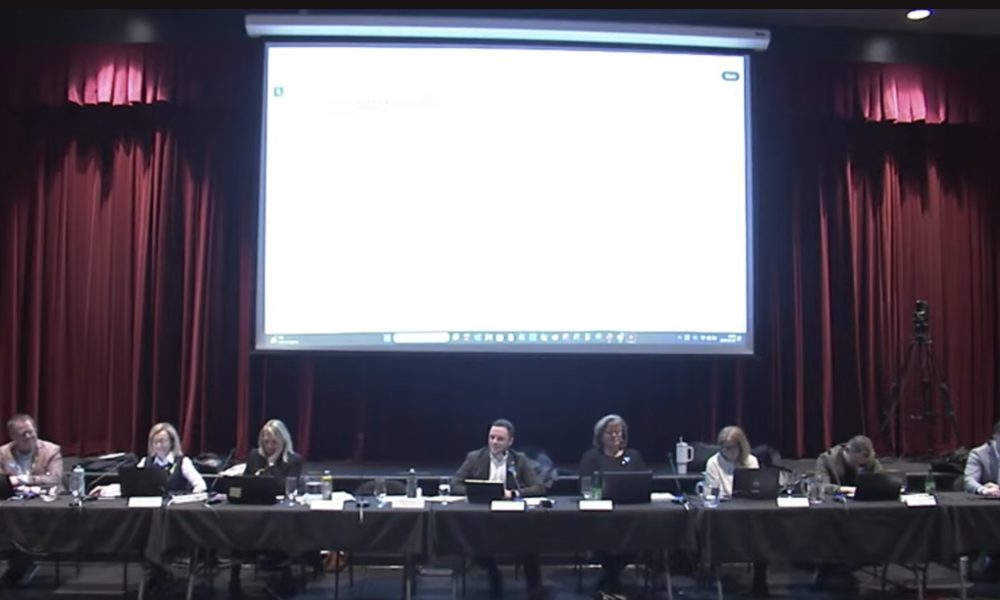 ville,édifice,nouveau,projet,boulevard,conseil,interdit,promoteur,intersection,commerciaux,mobilité,cases,plan,immeuble