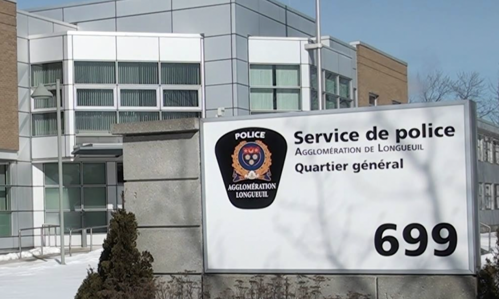 La ministre Geneviève Guilbault rencontre les policiers de RESO à Longueuil