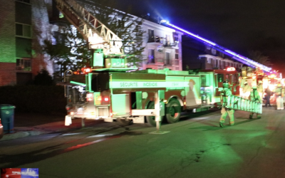 Deux personnes blessées dans un incendie à Longueuil