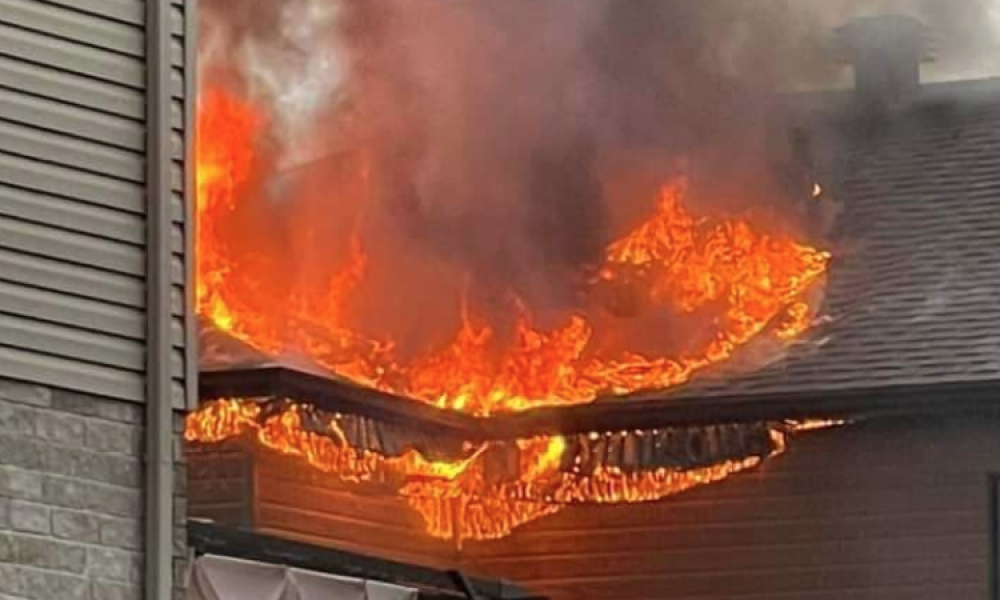 Photo: Dernière heure / Flash news