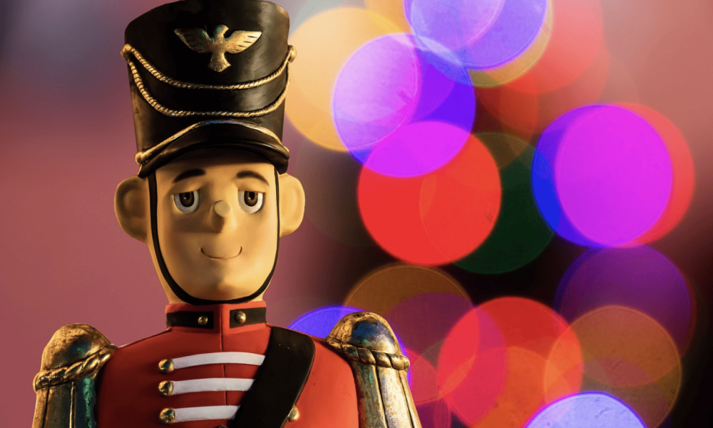 Toute l'équipe du FM 103,3, votre radio communautaire de la Rive-Sud, vous souhaite un merveilleux Noël.