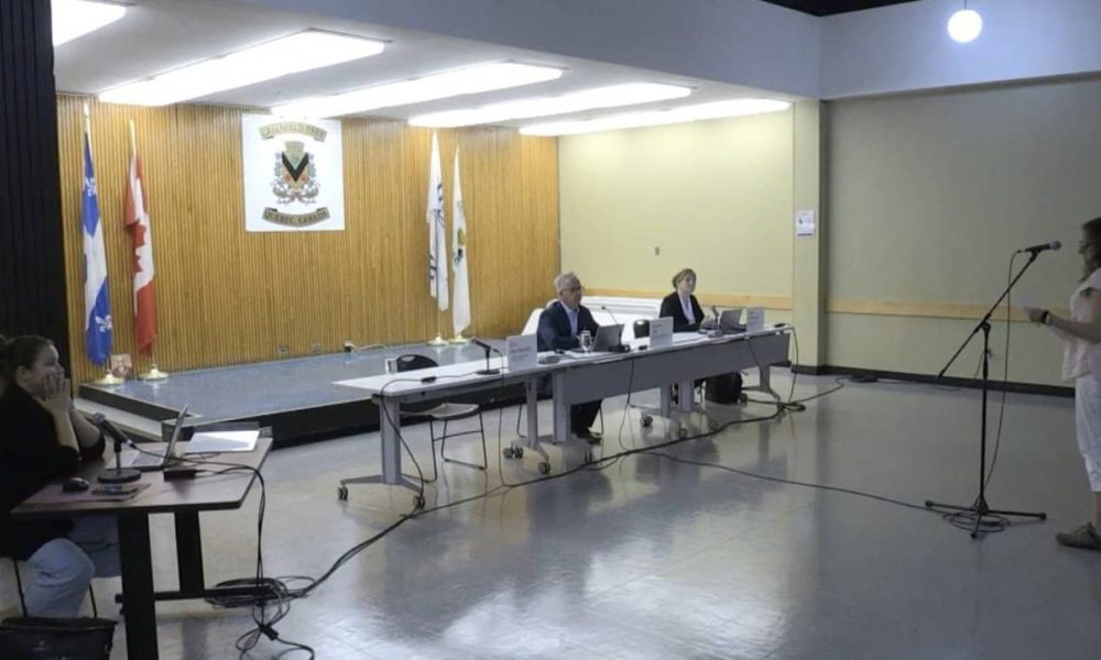 Des citoyens de Greenfield Park veulent un parc canin